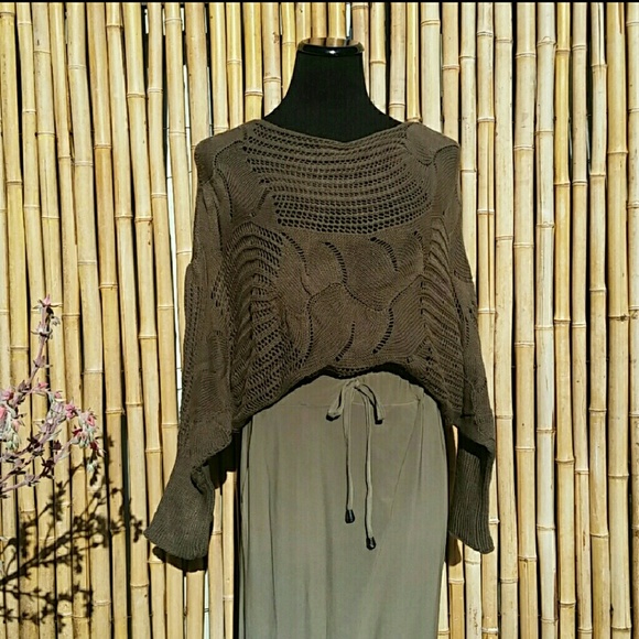 *LAST ONE! NEW Tan Raglan Sleeve Knit Sweater - Picture 5 of 7