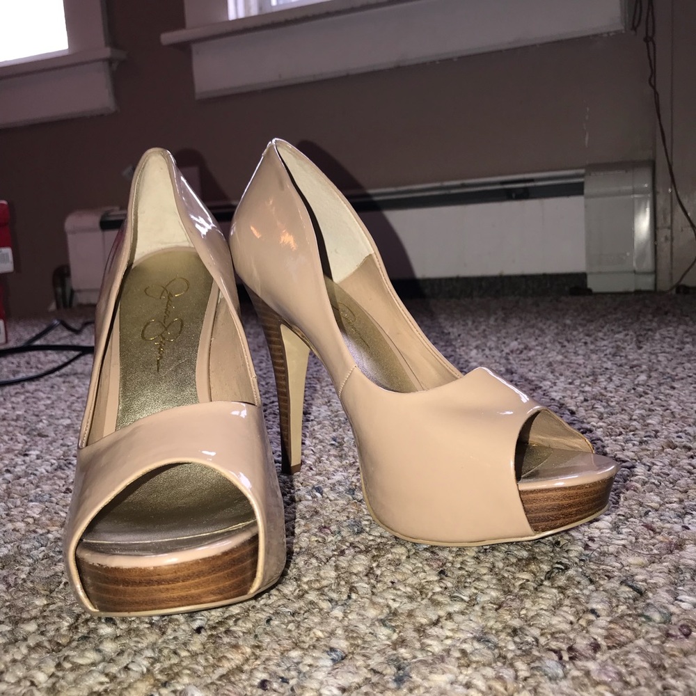 Jessica Simpson Nude Peep Toe Pumps