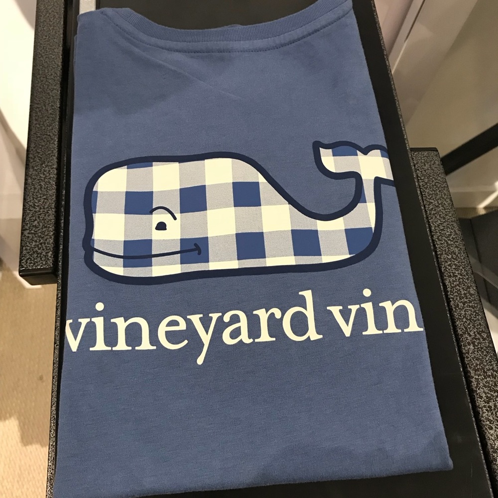 Long sleeve vineyard vines t shirt