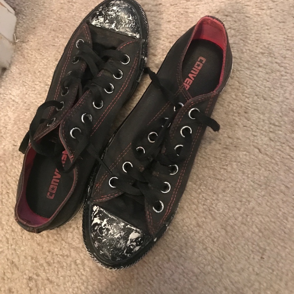 Black crackle tip converse