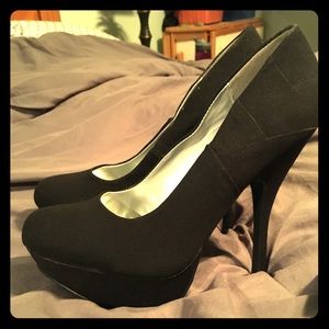 Black stilettos size 9 never worn