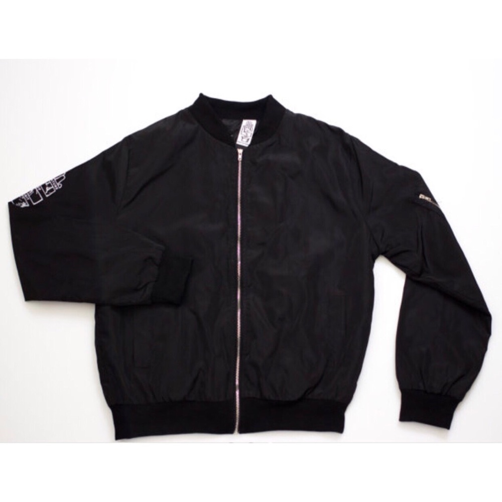 Creature of Habit Bomber 💣