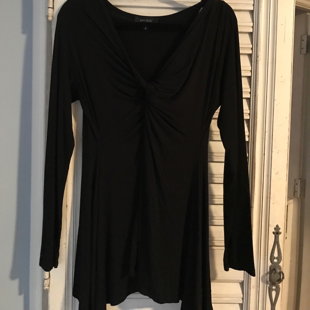 Black Karen Kane top handkerchief bottom v neck