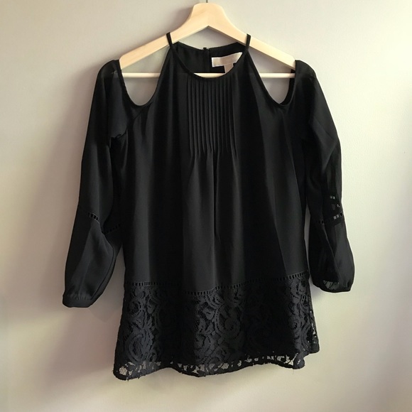 Michael Kors Tops - ❌FINAL PRICE❌🎀MICHAEL KORS🎀Cold Shoulder Blouse