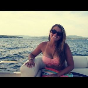 Victoria secret bathing suit top, no bottoms