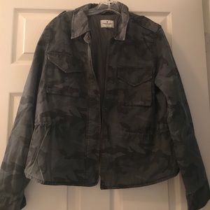 American Eagle camo print jacket Large