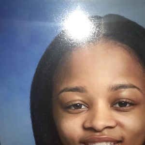 Meet your Posher, Johnise