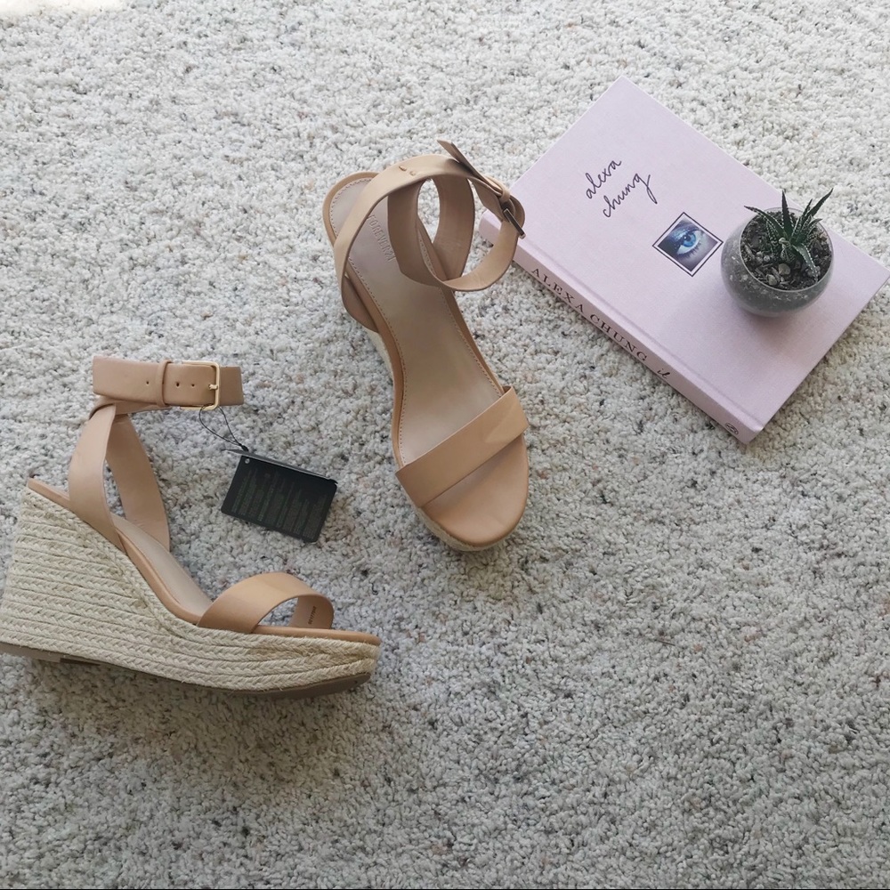 ✨ FOREVER 21 NUDE ESPADRILLE WEDGES ✨