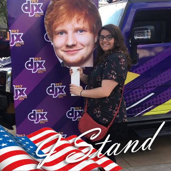 Meet your Posher, Becca - Picture 1 of 1