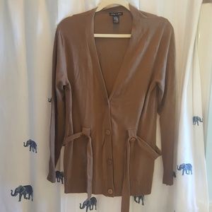 Cute Cardi, awesome color.