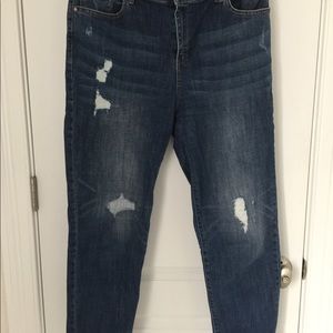 Chico’s platinum ripped jeans size 1,5