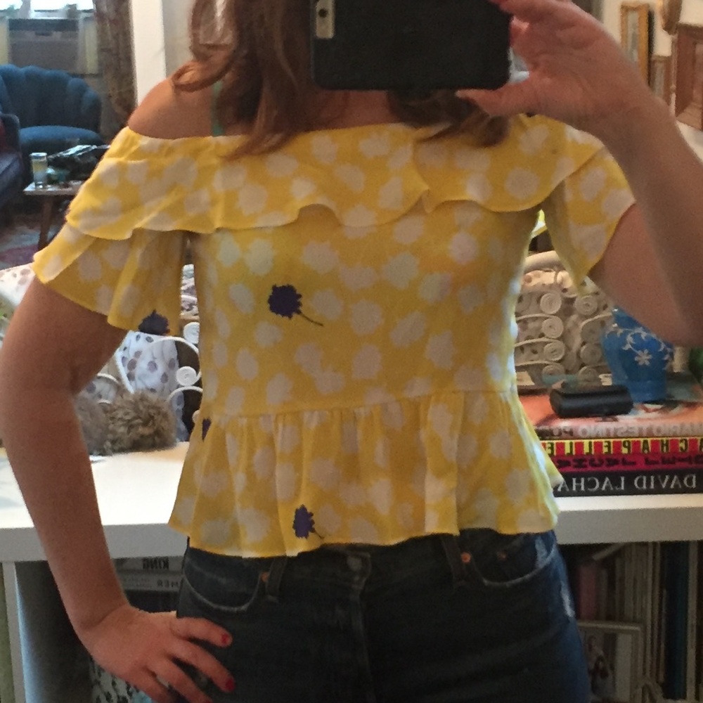 New Zara off shoulder yellow top