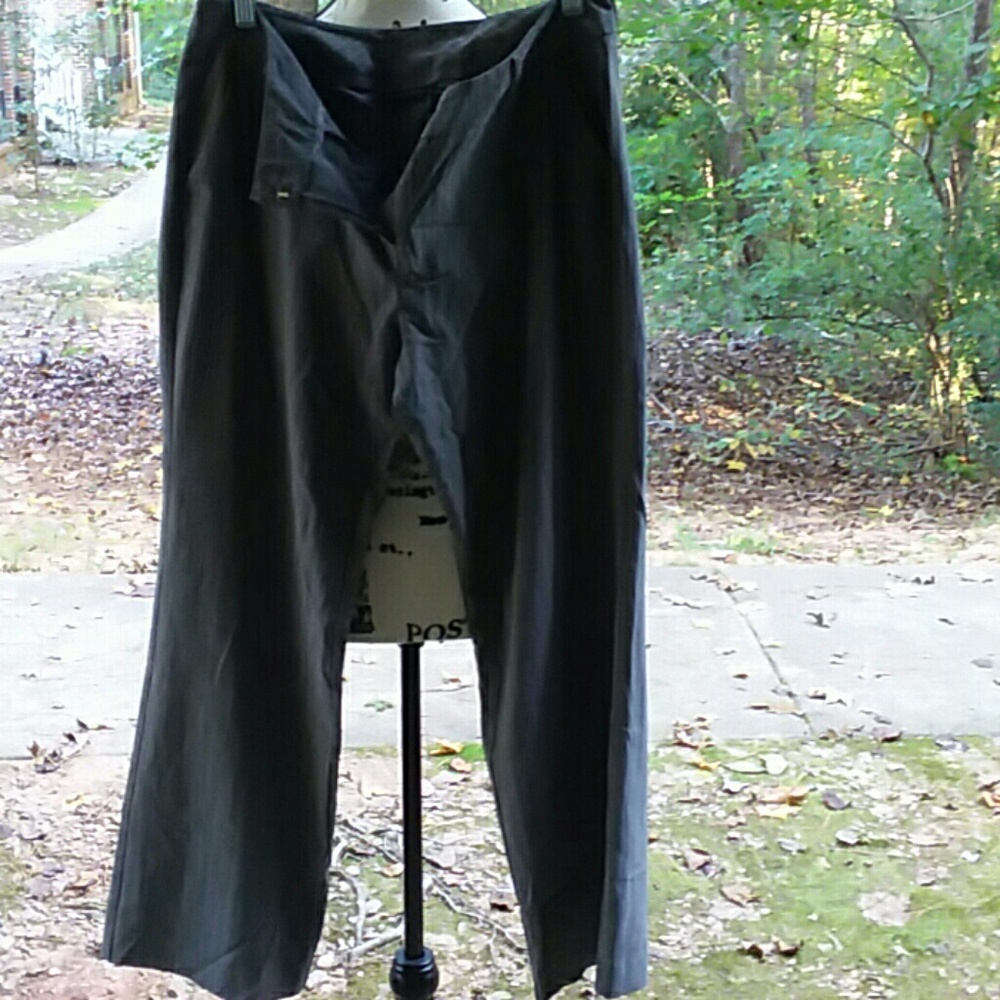 New York & Co. Gray/blue pinstripe pant