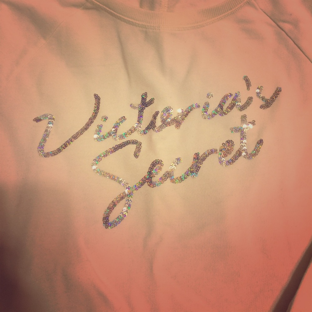 VS 3/4 length sweatshirt