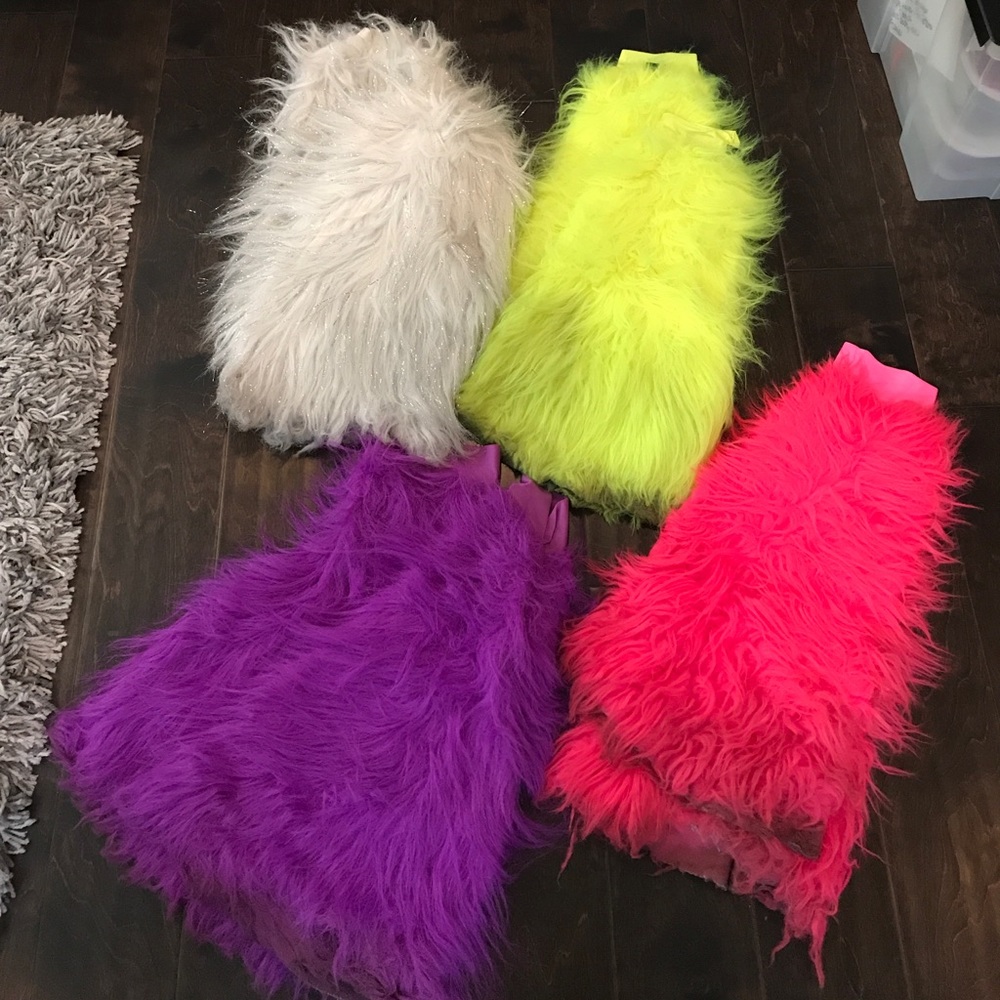 ALL FOR 10! White pink yellow purple rave fluffies