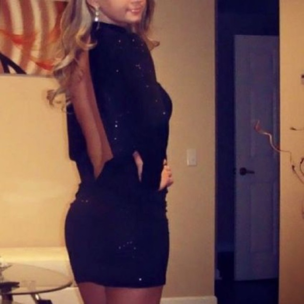 Dress with open back black