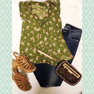 Green flower top