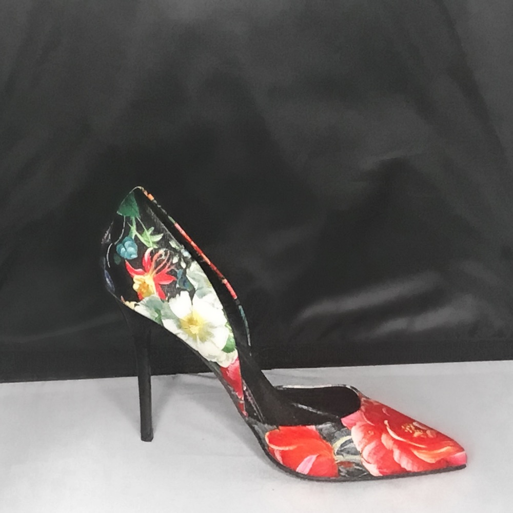 Floral print heels