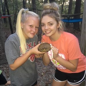 Meet your Posher, Madeline