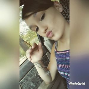 Meet your Posher, Kendra