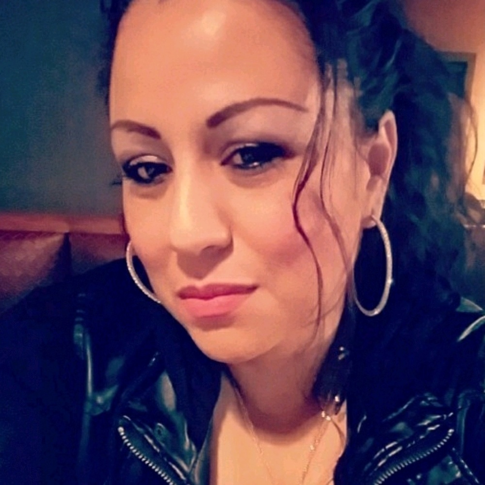 Meet your Posher, Karina