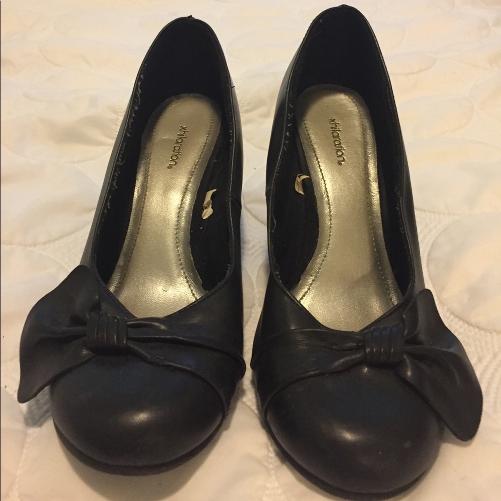 xhilaration Wedges with bow detail 🎀
