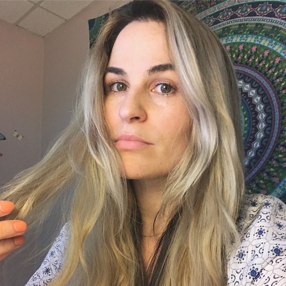 Meet your Posher, Allison - Picture 6 of 7