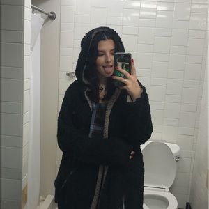 Meet your Posher, Oriana