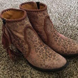 Old gringo cheetah booties
