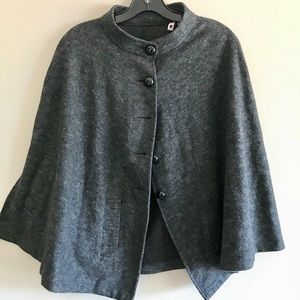 Stella Starr Black & Grey Poncho Cape Size Medium