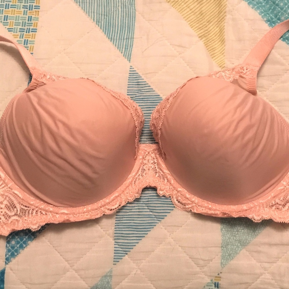 Adore me pink bra with lace accents 32G