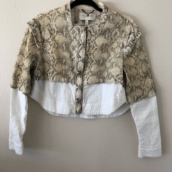 BCBGMaxAzria Jackets & Blazers - Bcbgmaxazria runway jacket