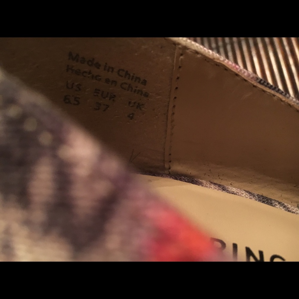 Call it Spring Pumps - Picture 5 of 5