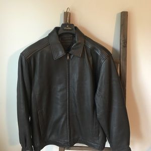 XL Brown Leather Roundtree & Yorke Bomber Jacket