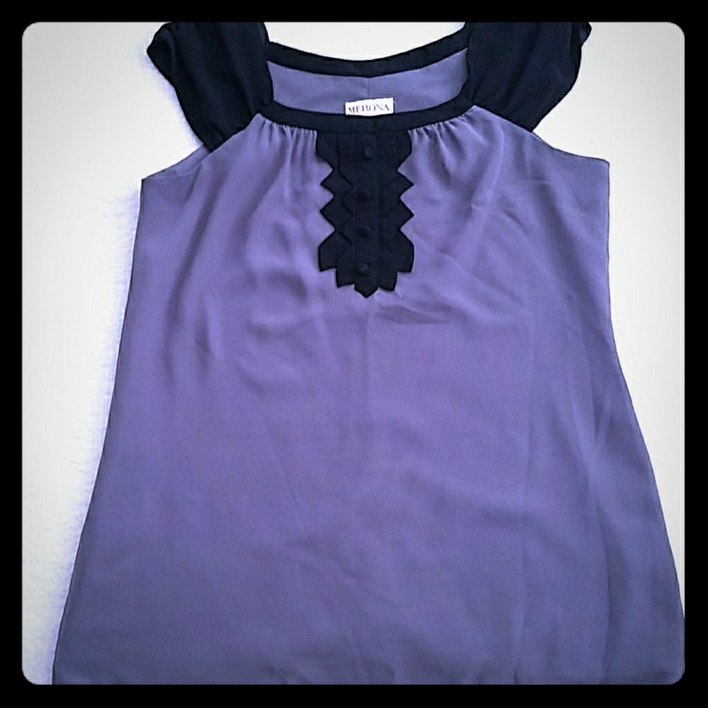 Trendy Gray & Black Blouse