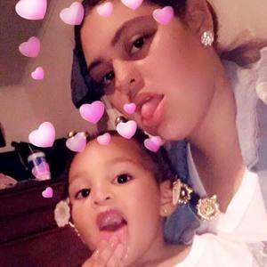 Meet your Posher, Aliyah