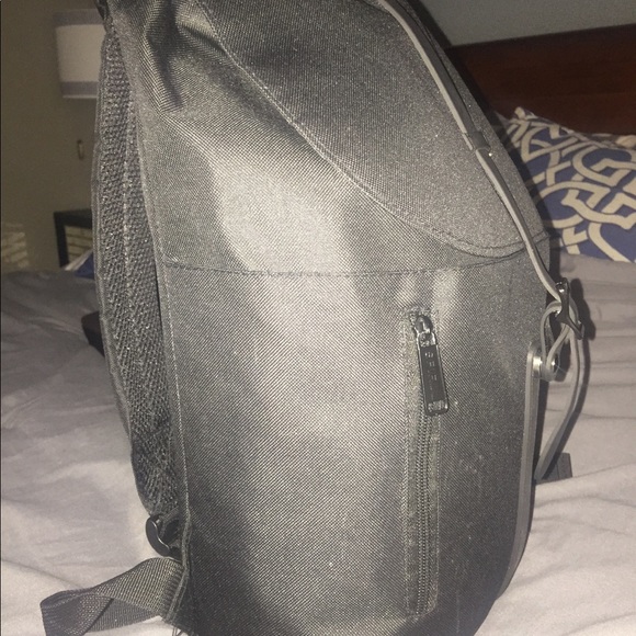 ASOS backpack - Picture 2 of 4