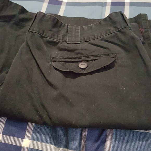 Women's shorts - Picture 3 of 4