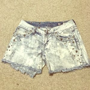 miss Me acid wash Shorts!