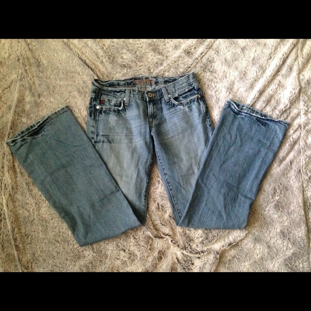 Vintage Miss Me Jeans JP4046-2. Size 28: Venice
