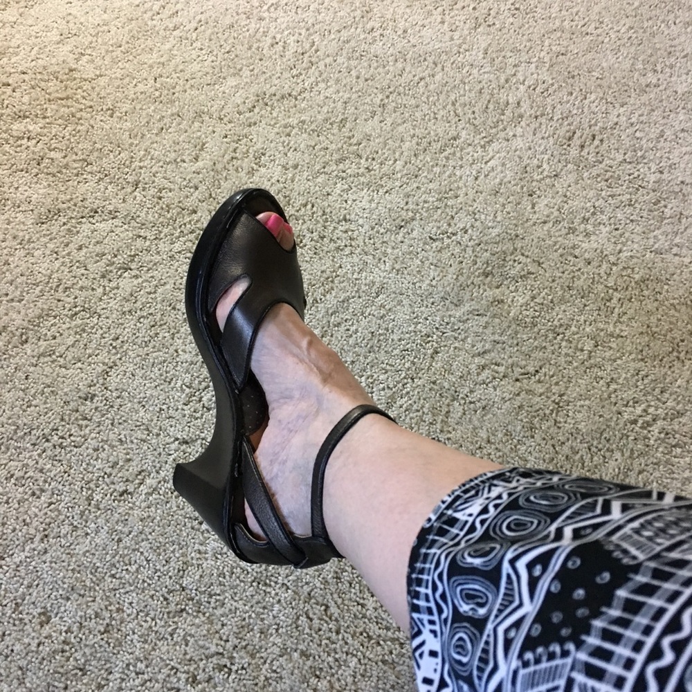 Born bronze shoes