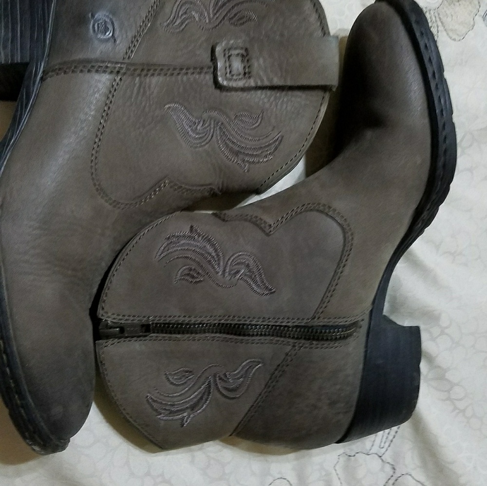 Born ankle boots