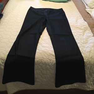 Limited Fit &a Flare 678