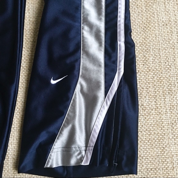 Vintage Nike track Pants - Picture 4 of 6