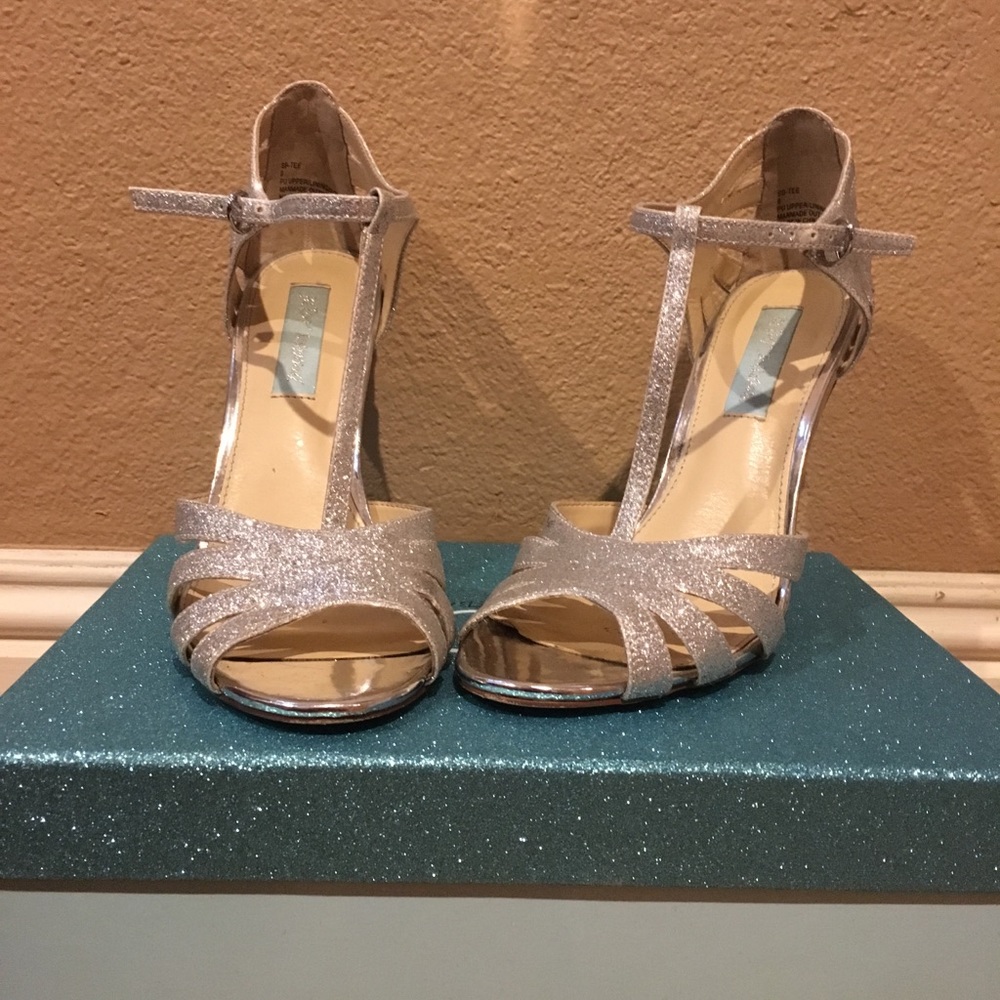 Formal heels