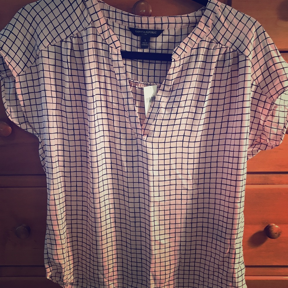 NWT Banana Republic Short-Sleeve Checkered Blouse