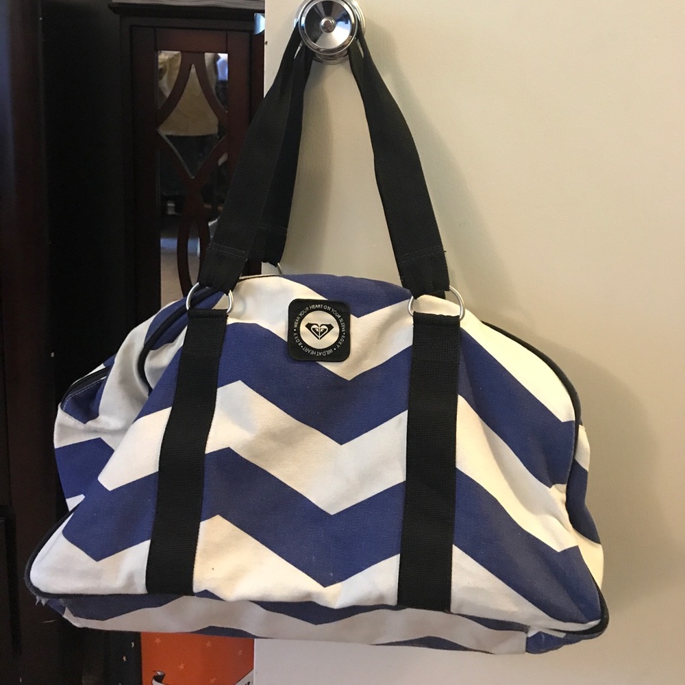 🌟 DONATING SOON 🌟 Roxy Weekender Bag!