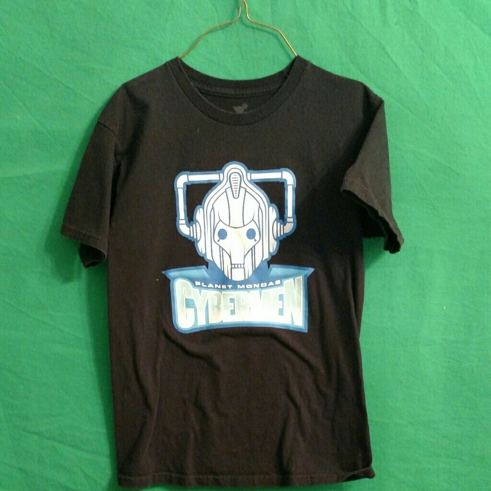 (free w purchase) Doctor Who shirt