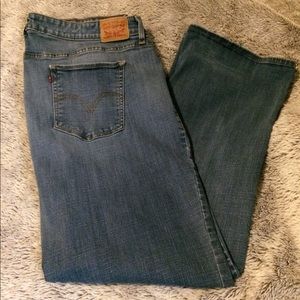 Levi’s women’s 415 relaxed Bootcut Good condition