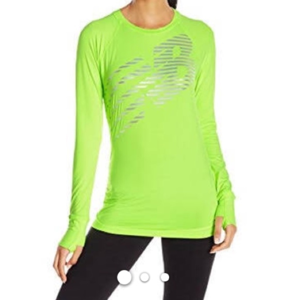 New balance log sleeve run top
